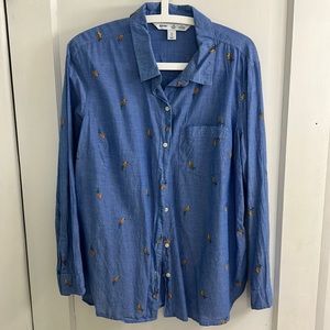 EUC Old Navy “The Classic Shirt” 100% cotton shirt, blue with parrots size xl